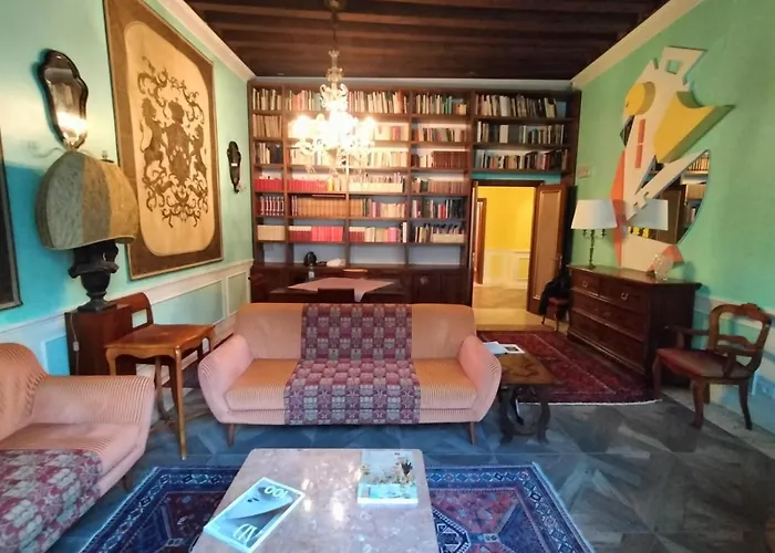Luxury Apartment Near Rialto Bridge